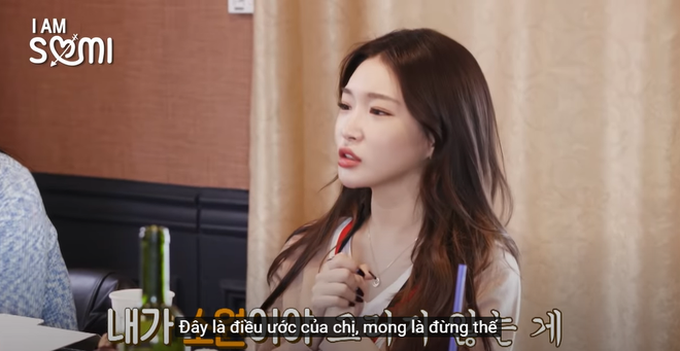 Somi tái ngộ với các chị trong I.O.I: Tiết lộ thói quen khi say rượu, còn dự định về già... sống cùng nhau - Ảnh 5. Somi tái ngộ với các chị trong I.O.I: Tiết lộ thói quen khi say rượu, còn dự định về già... sống cùng nhau - Ảnh 5.