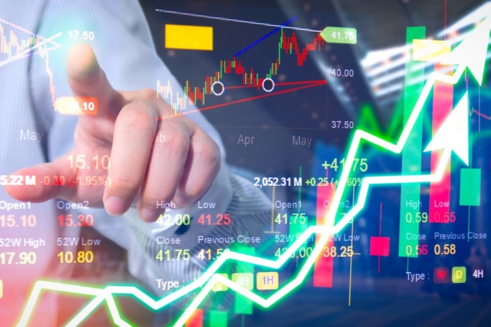 Chứng khoán tuần mới: Mua - bán cổ phiếu nào khi VN-Index vượt ải? - 1 Chứng khoán tuần mới: Mua - bán cổ phiếu nào khi VN-Index vượt ải? - 1