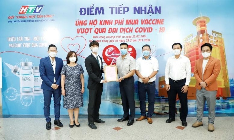 Van Phuc Group ủng hộ 1 tỷ đồng mua Vaccine chung tay đẩy lùi Covid-19 - 2 Van Phuc Group ủng hộ 1 tỷ đồng mua Vaccine chung tay đẩy lùi Covid-19 - 2
