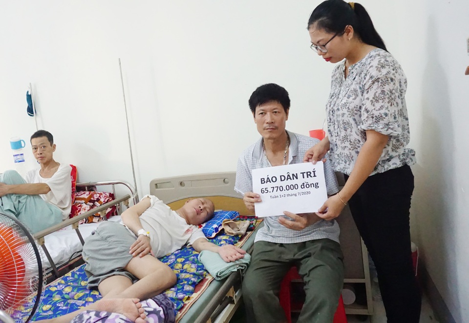 Chàng kỹ thuật viên hình ảnh bị u não được giúp đỡ hơn 200 triệu đồng - 1 Chàng kỹ thuật viên hình ảnh bị u não được giúp đỡ hơn 200 triệu đồng - 1