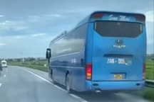 Tài xế xe khách bị phạt 5 triệu đồng vì lái xe ở làn dừng khẩn cấp cao tốc