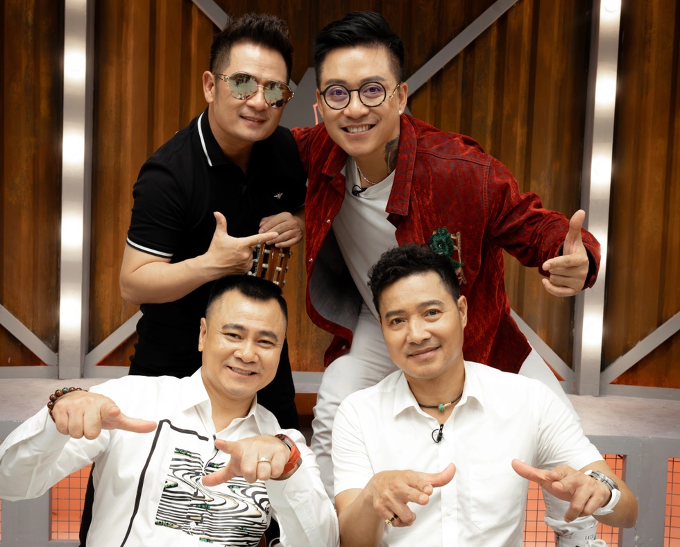 Hai show anh trai đối đầu: Show có Trấn Thành hay Tự Long ăn khách hơn? - 2 Hai show anh trai đối đầu: Show có Trấn Thành hay Tự Long ăn khách hơn? - 2