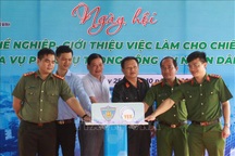 Ngày hội tư vấn nghề nghiệp, giới thiệu việc làm cho chiến sỹ công an