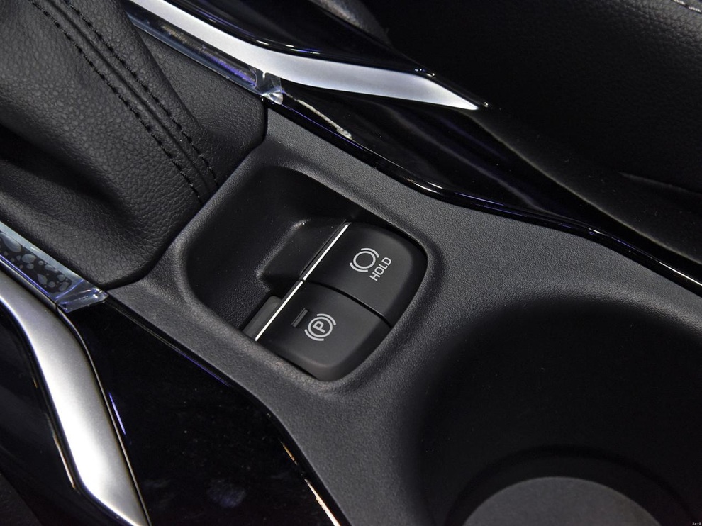 Chi tiết Toyota Frontlander 2022: Phiên bản song sinh của Corolla Cross - 10 Chi tiết Toyota Frontlander 2022: Phiên bản song sinh của Corolla Cross - 10