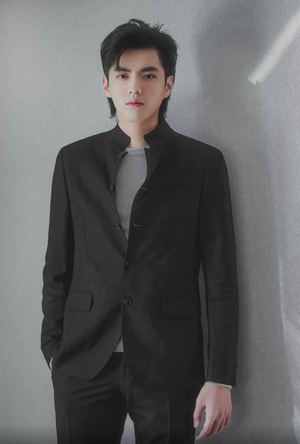 Ngô Diệc Phàm bị tố trốn thuế, đại diện pháp lý cũng bị tạm giam - 2 Ngô Diệc Phàm bị tố trốn thuế, đại diện pháp lý cũng bị tạm giam - 2