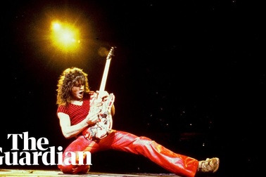 Rocker Eddie Van Halen qua đời vì ung thư: Nhìn lại hình ảnh qua năm tháng
