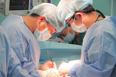 Khám tầm soát ung thư, chấn thương chỉnh hình miễn phí