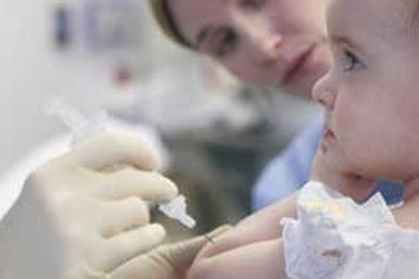 Tiêm phòng cúm H1N1: Ưu tiên cho trẻ em