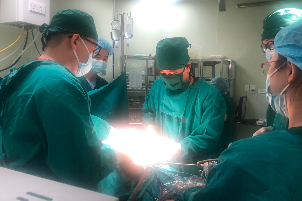 Hà Nội: Nghiện thuốc lá 40 năm, người đàn ông mọc kén ở phổi - 1 Hà Nội: Nghiện thuốc lá 40 năm, người đàn ông mọc kén ở phổi - 1