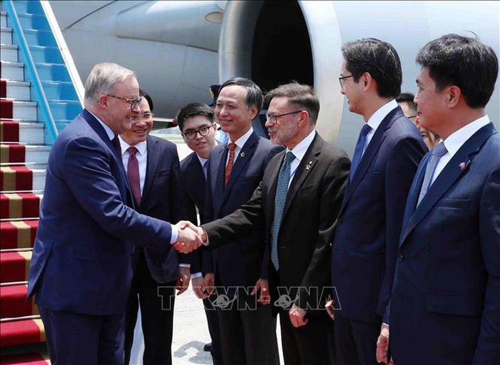 Thủ tướng Australia Anthony Albanese đến Hà Nội, bắt đầu thăm chính thức Việt Nam - 1 Thủ tướng Australia Anthony Albanese đến Hà Nội, bắt đầu thăm chính thức Việt Nam - 1