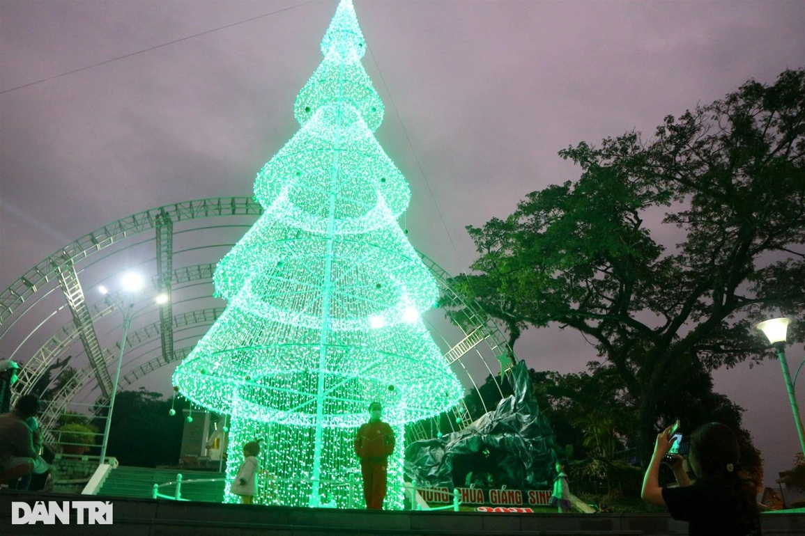 Náo nức đón Noel - 6 Náo nức đón Noel - 6