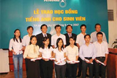 300 học bổng tiếng Anh dành cho sinh viên