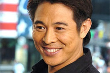 Lý Liên Kiệt gửi tiền ủng hộ nạn nhân động đất Nhật Bản