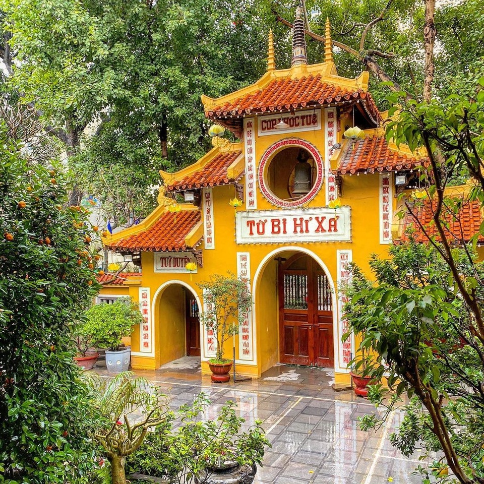Ghé thăm 5 ngôi chùa nổi tiếng linh thiêng, cầu may mắn đầu năm ở Hà Nội - 4 Ghé thăm 5 ngôi chùa nổi tiếng linh thiêng, cầu may mắn đầu năm ở Hà Nội - 4