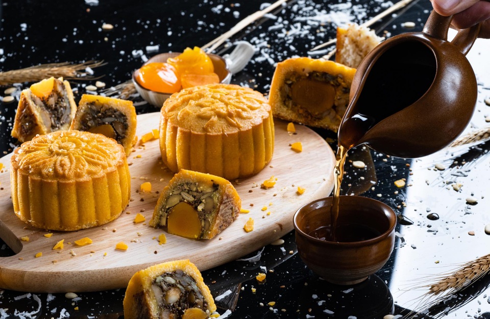 Xuất hiện bánh trung thu không sợ béo, chị em Hà Nội nô nức tìm mua - 1 Xuất hiện bánh trung thu không sợ béo, chị em Hà Nội nô nức tìm mua - 1
