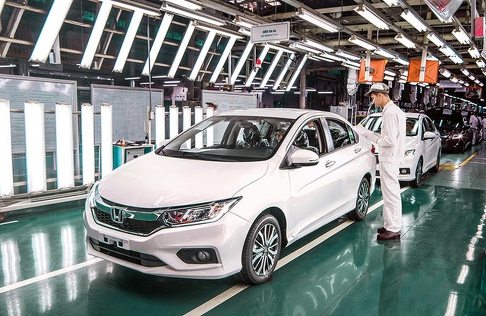 Xe nội ngóng dài chuyện thuế phí, ông lớn ô tô muốn đóng cửa đi buôn - 4 Xe nội ngóng dài chuyện thuế phí, ông lớn ô tô muốn đóng cửa đi buôn - 4