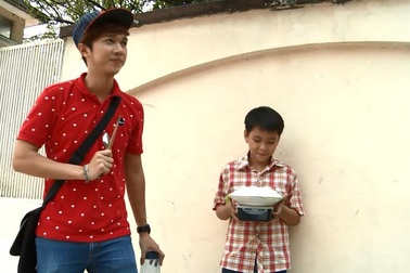 Ca sĩ Minh Xù xúc động chấp cánh ước mơ với món ngon tặng ba