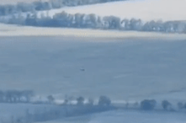 Ukraine công bố video tên lửa vác vai bắn rơi trực thăng Nga