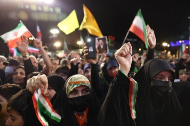 Iran đưa ra 10 yêu cầu, Mỹ từ chối nhượng bộ