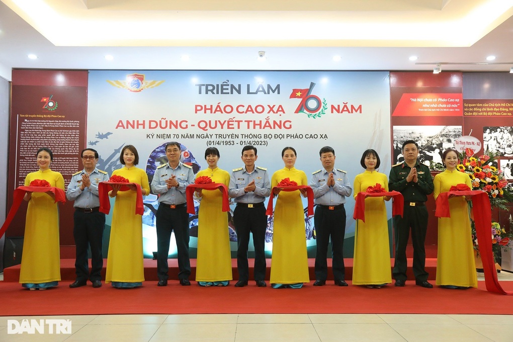 Pháo cao xạ 70 năm anh dũng - quyết thắng - 1 Pháo cao xạ 70 năm anh dũng - quyết thắng - 1