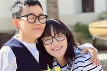 Thanh Hà bị giảm thị lực phải lên bàn mổ, Phương Uyên túc trực không rời