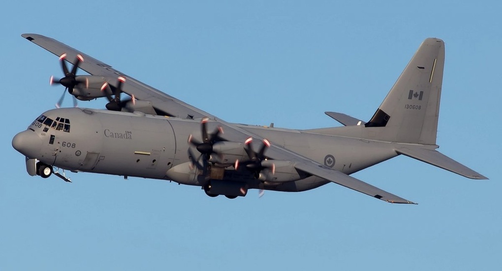 Canada điều máy bay vận tải, lập cầu hàng không chở vũ khí cho Ukraine - 1 Canada điều máy bay vận tải, lập cầu hàng không chở vũ khí cho Ukraine - 1