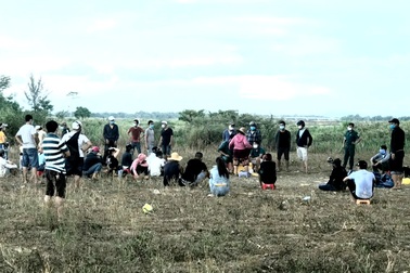 Bắt sới bạc 24 đối tượng giữa mùa dịch Covid-19