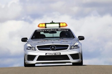 Mercedes tiếp tục phục vụ đường đua F1