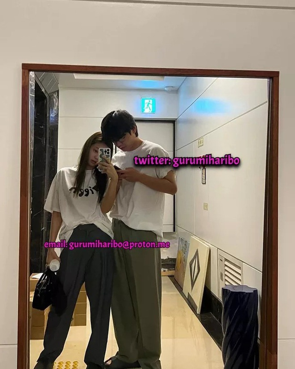Jennie và V (BTS) bị phát tán ảnh riêng tư: Nghi vấn bị hacker tấn công - 3 Jennie và V (BTS) bị phát tán ảnh riêng tư: Nghi vấn bị hacker tấn công - 3