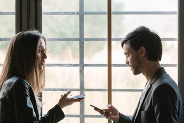 Đừng mắc những sai lầm sau khi nói chuyện với người yêu!