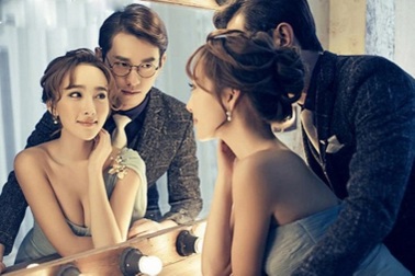 Lén vào Facebook làm một việc, nữ trưởng phòng tự đẩy chồng vào tay bồ nhí