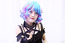 Nữ sinh đáng yêu học ngành thời trang, đam mê cosplay