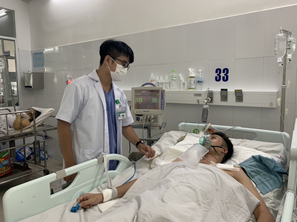 Đà Nẵng: Cứu sống du khách Hà Nội đuối nước ngừng thở hơn 20 phút - 1 Đà Nẵng: Cứu sống du khách Hà Nội đuối nước ngừng thở hơn 20 phút - 1