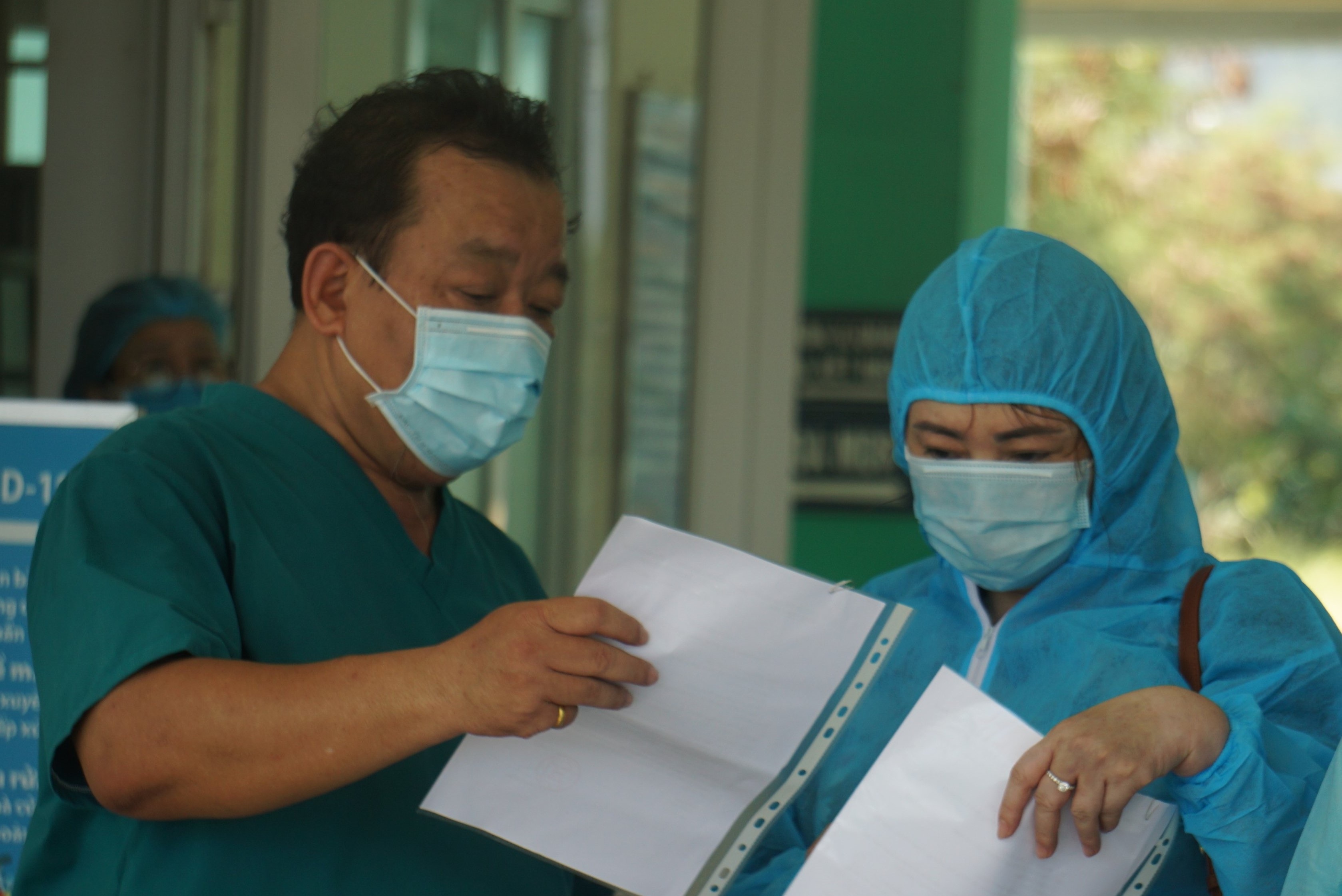 Giám đốc Sở Tư pháp Đà Nẵng khỏi bệnh Covid-19 - 2 Giám đốc Sở Tư pháp Đà Nẵng khỏi bệnh Covid-19 - 2