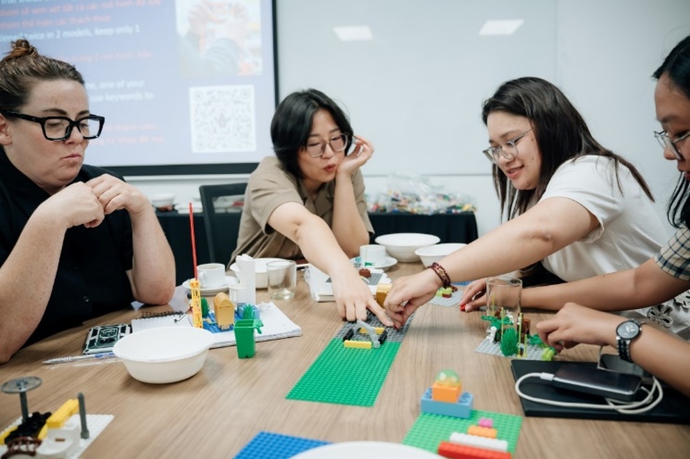 Đại học RMIT Việt Nam áp dụng phương pháp đào tạo LEGO Serious Play - 2