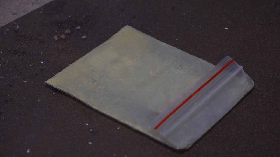 15 khách, quản lý và nhân viên quán karaoke dương tính với ma túy - 2