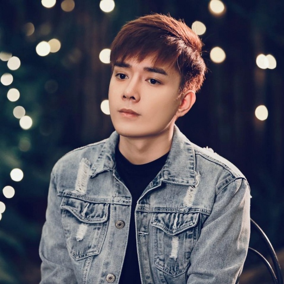 Nhật Phong vượt qua Đạt G, Mr Siro với hit “Yêu một người tổn thương” - 2 Nhật Phong vượt qua Đạt G, Mr Siro với hit “Yêu một người tổn thương” - 2