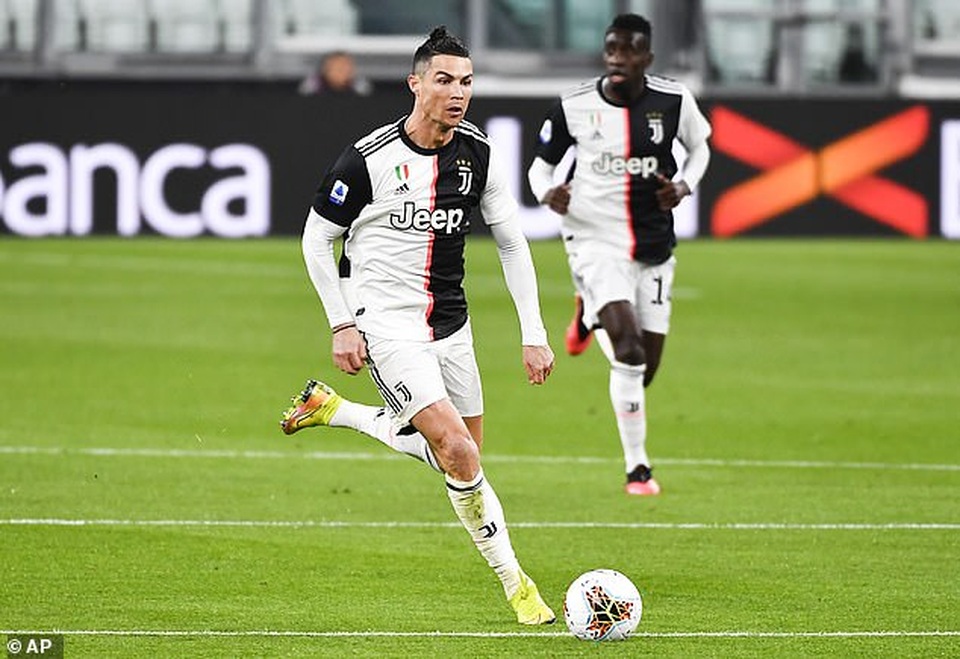 C.Ronaldo không bị cách ly 14 ngày khi quay lại Serie A thi đấu - 1 C.Ronaldo không bị cách ly 14 ngày khi quay lại Serie A thi đấu - 1