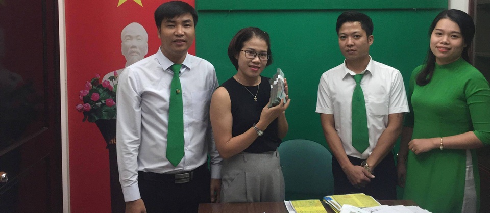 Tài xế taxi trả lại số tiền 256 triệu đồng cho khách bỏ quên - 1 Tài xế taxi trả lại số tiền 256 triệu đồng cho khách bỏ quên - 1