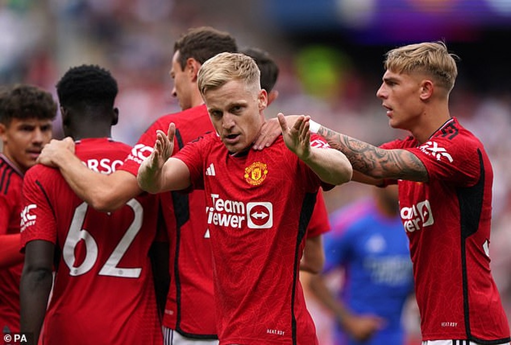 Mason Mount đá chính, Man Utd thắng trận giao hữu thứ hai liên tiếp - 1 Mason Mount đá chính, Man Utd thắng trận giao hữu thứ hai liên tiếp - 1