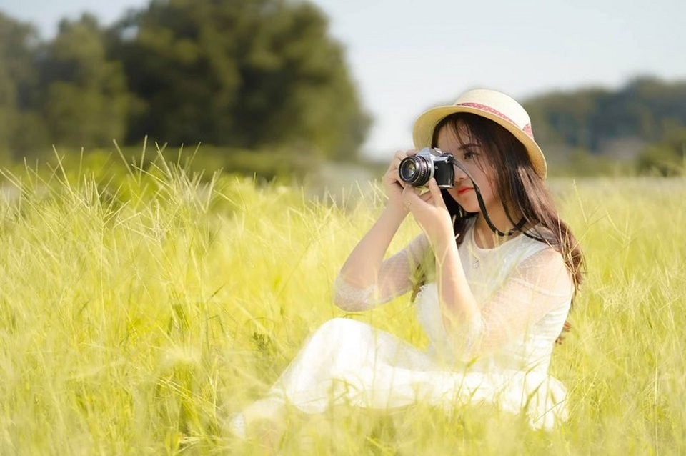 Này cô gái, em “sống ảo” ít thôi được không? - 1 Này cô gái, em “sống ảo” ít thôi được không? - 1