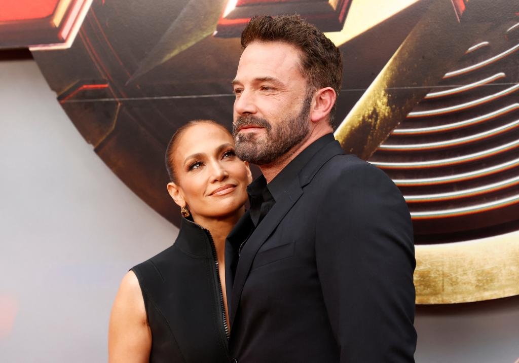 View - "Vén màn" cuộc hôn nhân 2 năm ngắn ngủi của Jennifer Lopez và Ben Affleck | Báo Dân trí