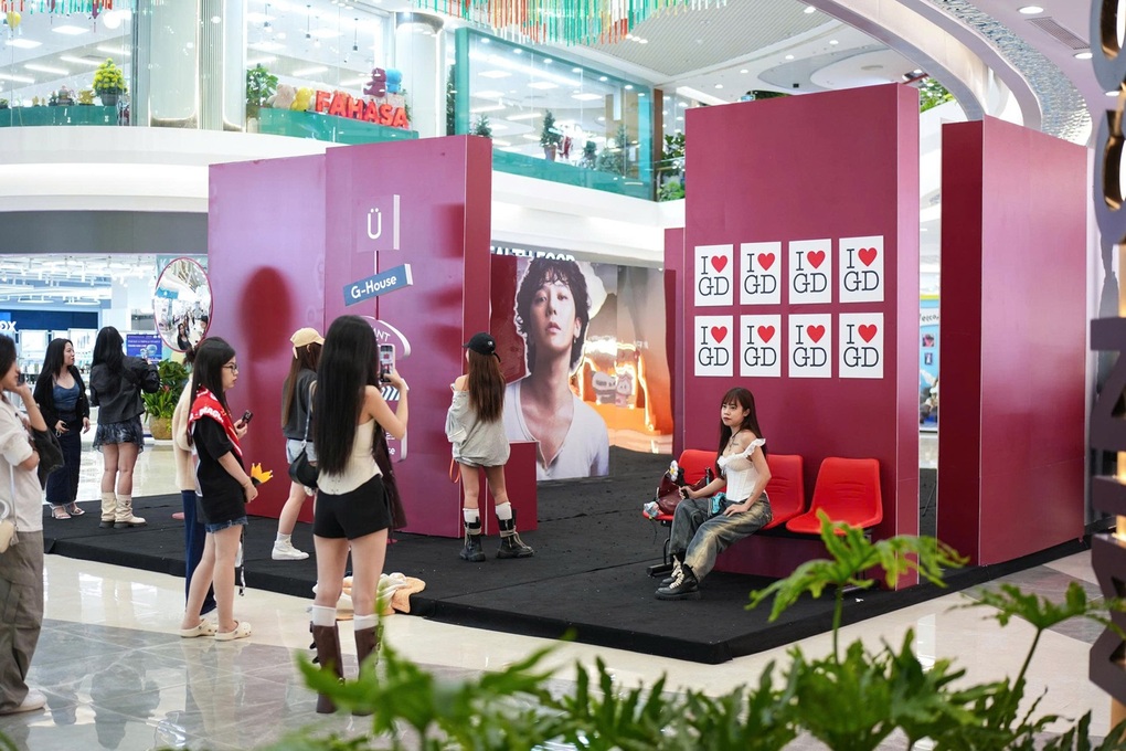 Người hâm mộ đổ về Ocean City, sẵn sàng cho concert có G-DRAGON - 7 Người hâm mộ đổ về Ocean City, sẵn sàng cho concert có G-DRAGON - 7