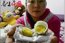 Bị bỏng vì miếng dán giữ ấm có thể luộc chín cả… trứng gà