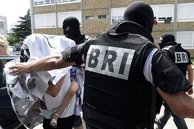 Nghi phạm chặt đầu ông chủ tại Pháp là "con sói đội lốt cừu"