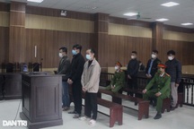 Cựu công an tống tiền 2 Phó Chủ tịch thị xã lĩnh 17 năm tù