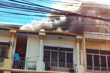 Kịp thời dập tắt đám cháy trong phố cổ Hội An