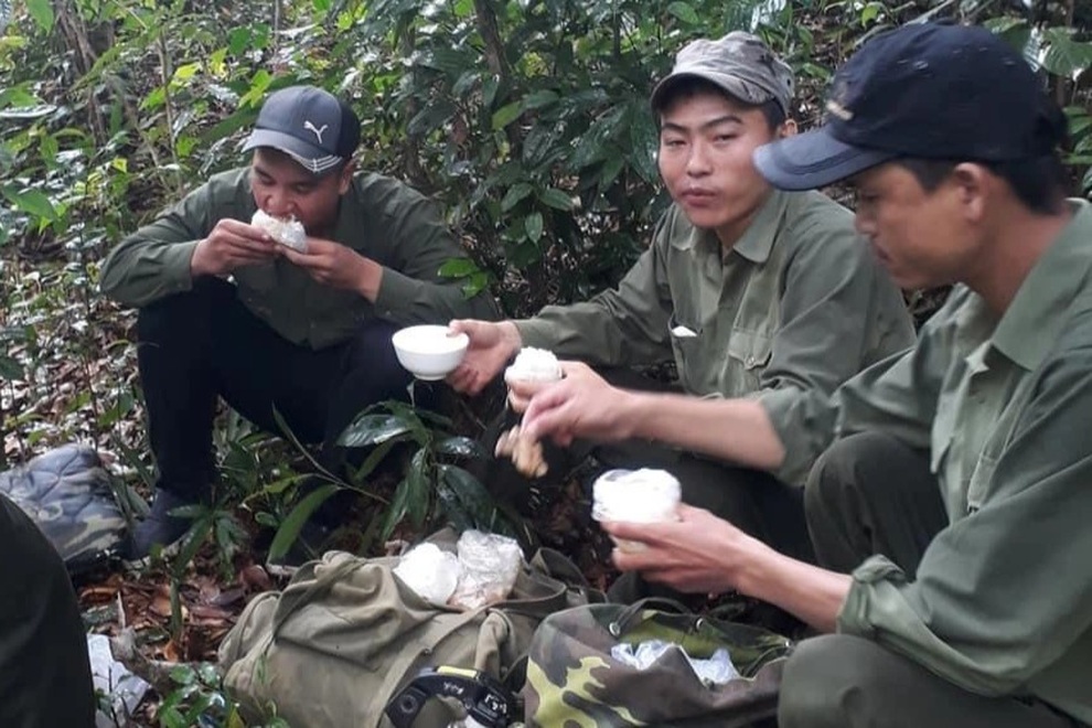 Vì sao nhiều người rừng ở Tây Nguyên đồng loạt đòi nghỉ việc? - 2 Vì sao nhiều người rừng ở Tây Nguyên đồng loạt đòi nghỉ việc? - 2