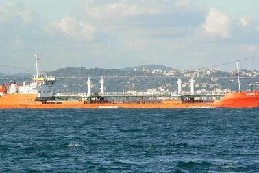 Tàu chở dầu Nga bốc cháy trên biển Caspi