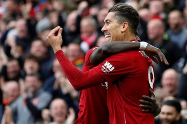 Liverpool 2-1 Tottenham: Trái đắng phút 90